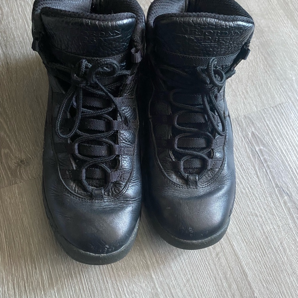 Air Jordan 10 Retro Black Youth Size 6.5Y NYC Edition Sneakers